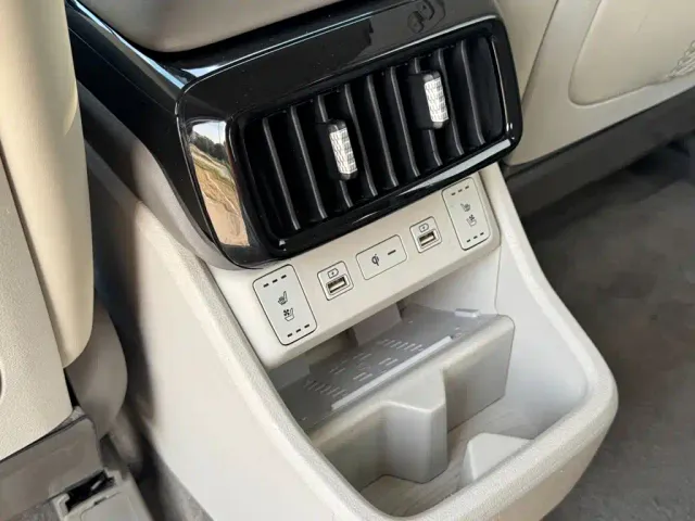 Hyundai Custo — Фото автомобиля 22