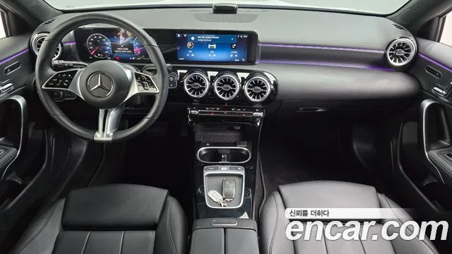 Mercedes-Benz A-Class W177 — Фото автомобиля 10