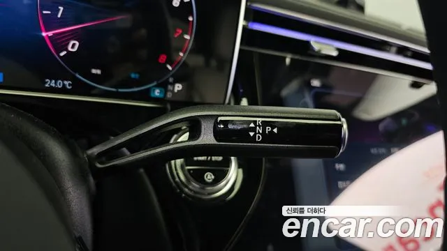 Mercedes-Benz E-Class — Фото автомобиля 9