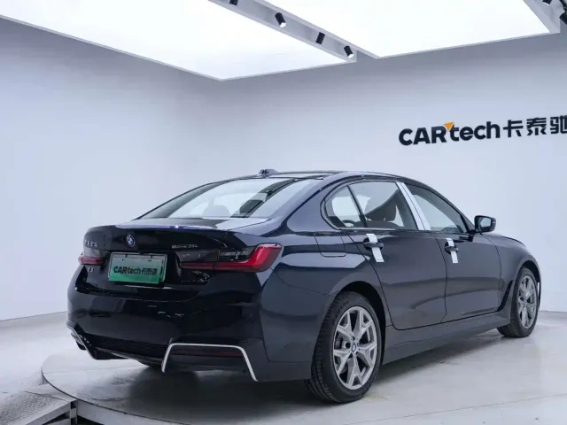 BMW i3 — Фото автомобиля 21