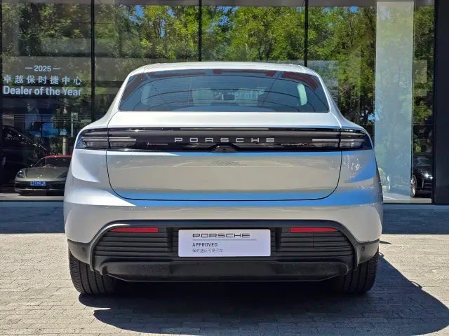 Porsche Macan EV — Фото автомобиля 4