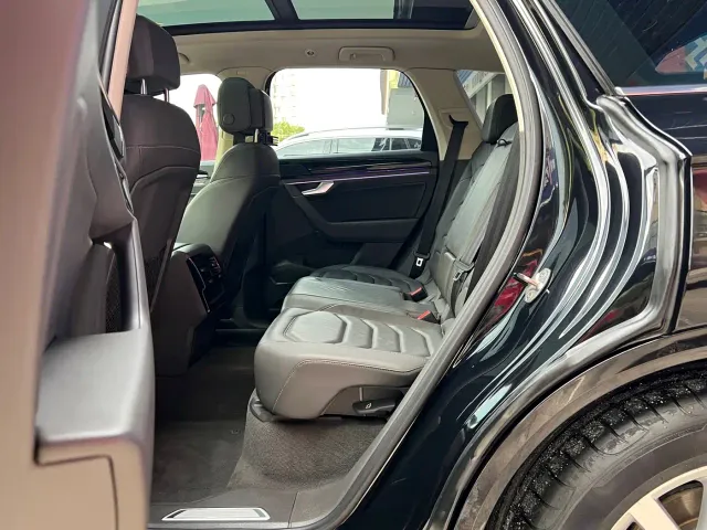 Volkswagen Touareg — Фото автомобиля 18