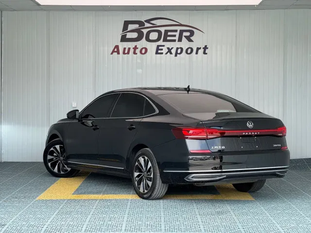 Volkswagen Passat — Фото автомобиля 3