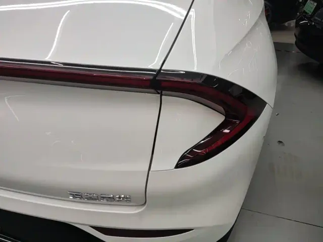 Wuling Starlight — Фото автомобиля 7