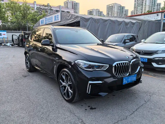 BMW X5 — Фото автомобиля 3