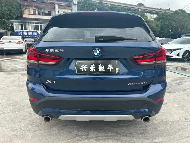 BMW X1 — Фото автомобиля 6