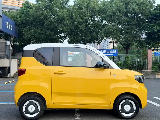 Wuling Hongguang Mini EV — Фото автомобиля 4