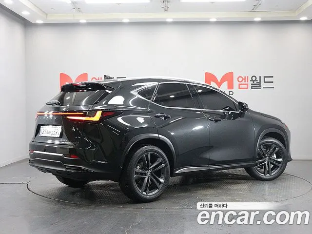 Lexus NX Generation 2 — Фото автомобиля 3