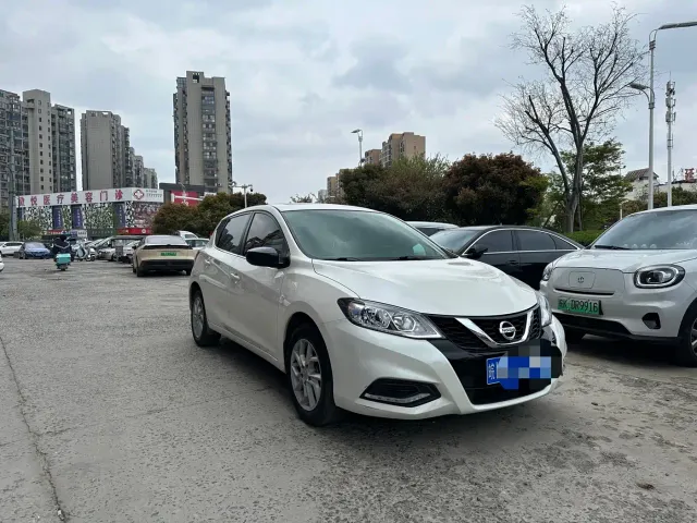 Фотография автомобиля — Nissan Tiida