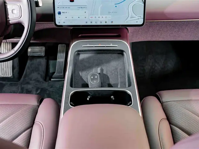 Nio ET5 Touring — Фото автомобиля 15