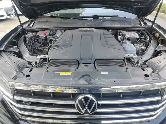 Volkswagen Touareg — Фото автомобиля 19