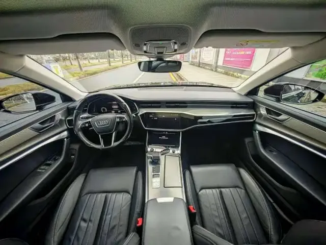 Audi A6L — Фото автомобиля 13