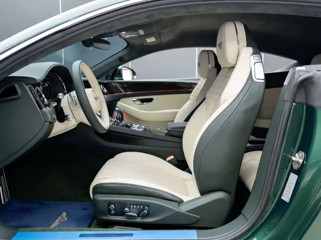 Bentley Continental — Фото автомобиля 10