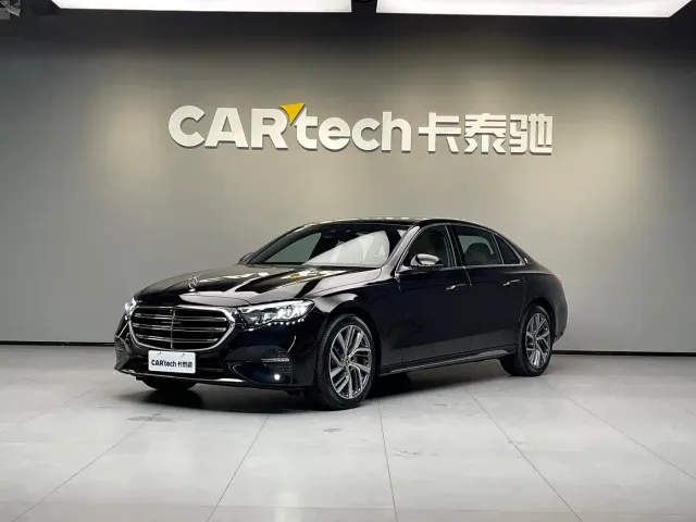 Фотография автомобиля — Mercedes-Benz E-Class