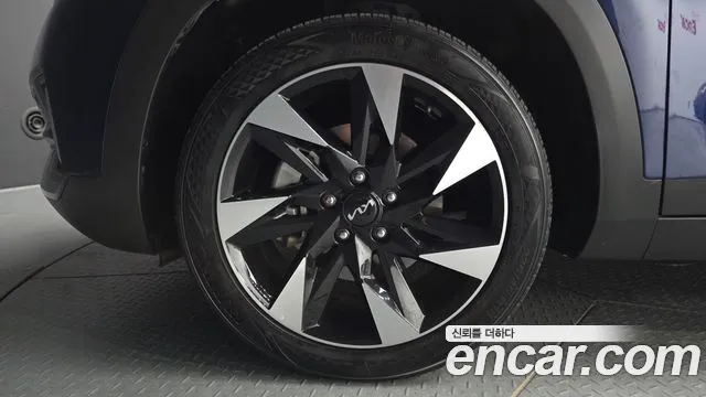 Kia Seltos — Фото автомобиля 5