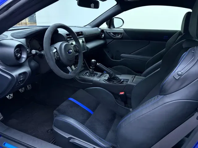 Subaru BRZ — Фото автомобиля 5