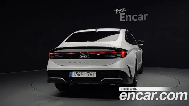 Hyundai Sonata — Фото автомобиля 4