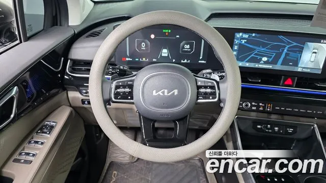 Kia Carnival Generation 4 — Фото автомобиля 18