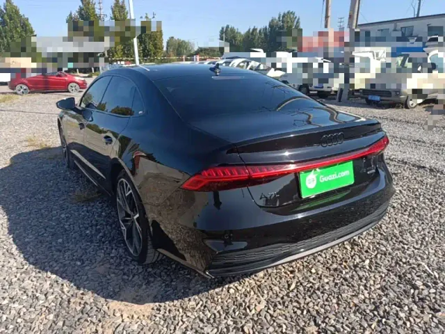 Audi A7L — Фото автомобиля 4