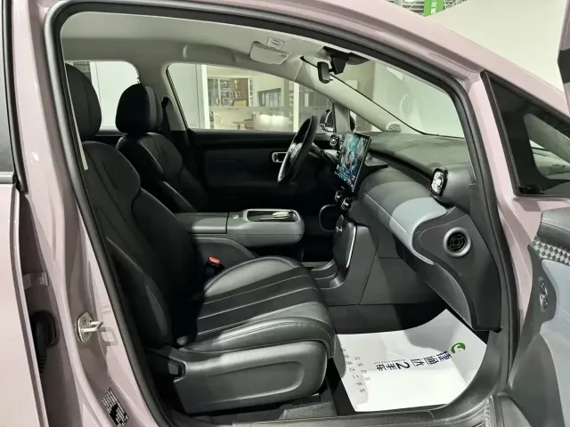 GAC AION UT super — Фото автомобиля 29