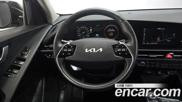 Kia Niro Niro (New) — Фото автомобиля 12