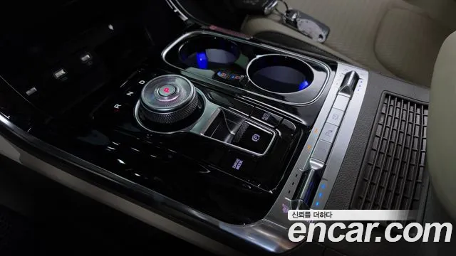 Kia Canival Carnival 4 поколение Бензин 9 мест Hi-Limousine — Фото автомобиля 5