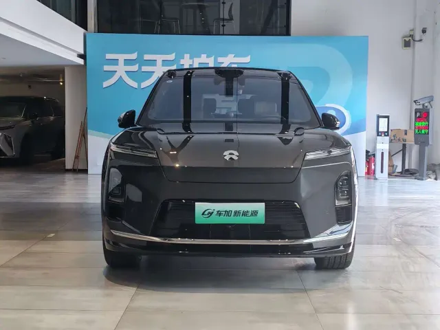 Nio ES8 — Фото автомобиля 2