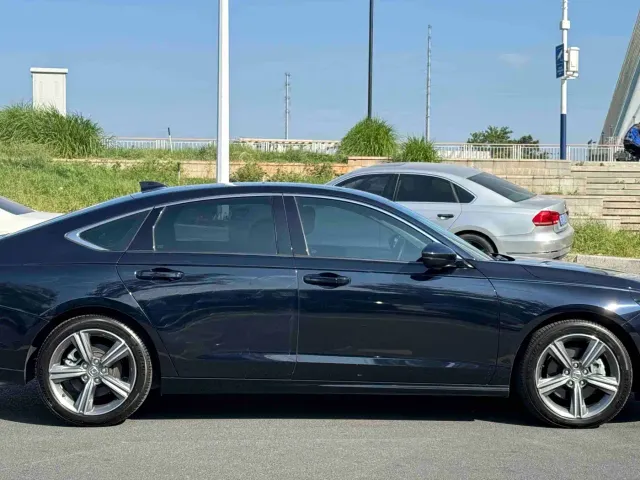 Honda Accord — Фото автомобиля 8