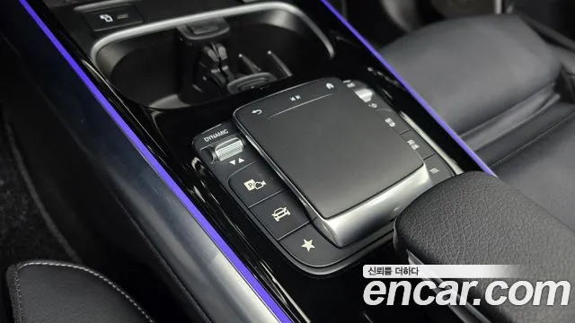 Mercedes-Benz EQA — Фото автомобиля 28
