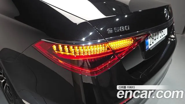 Mercedes-Benz S-Class — Фото автомобиля 17
