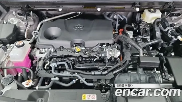 Toyota RAV4 — Фото автомобиля 6