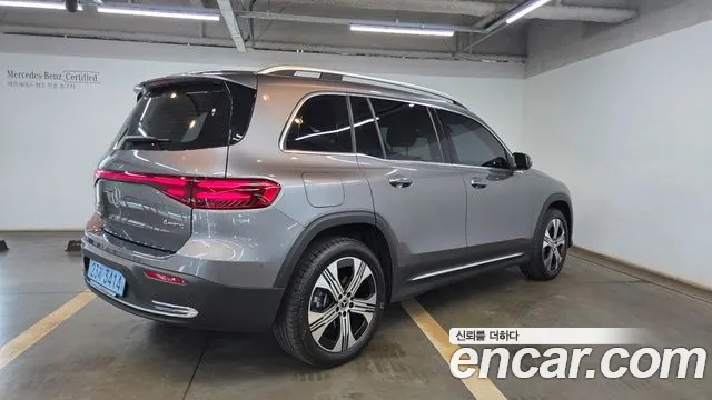Mercedes-Benz EQB — Фото автомобиля 2