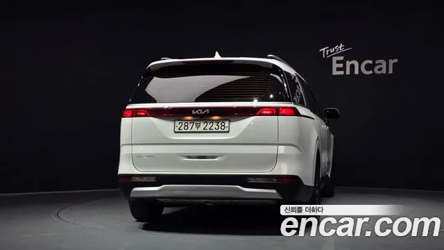Kia Canival Carnival 4 поколение Бензин 9 мест Prestige — Фото автомобиля 3