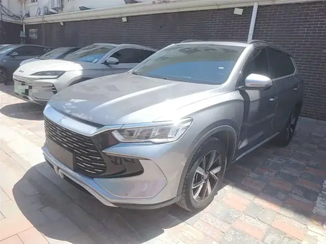 Фотография автомобиля — BYD Song Pro