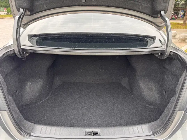 Nissan Sylphy — Фото автомобиля 16