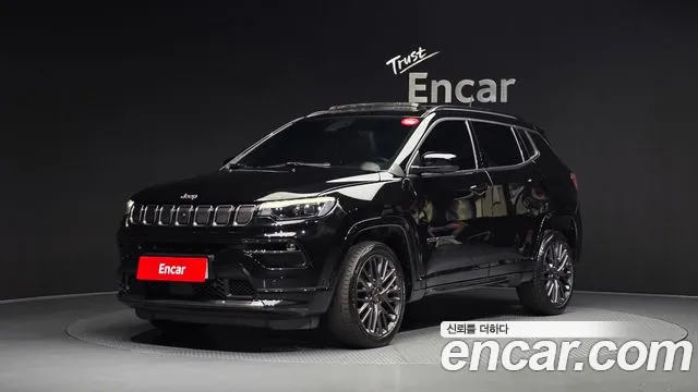 Фотография автомобиля — Jeep Compass