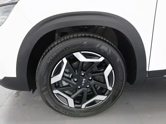 Kia Seltos — Фото автомобиля 17