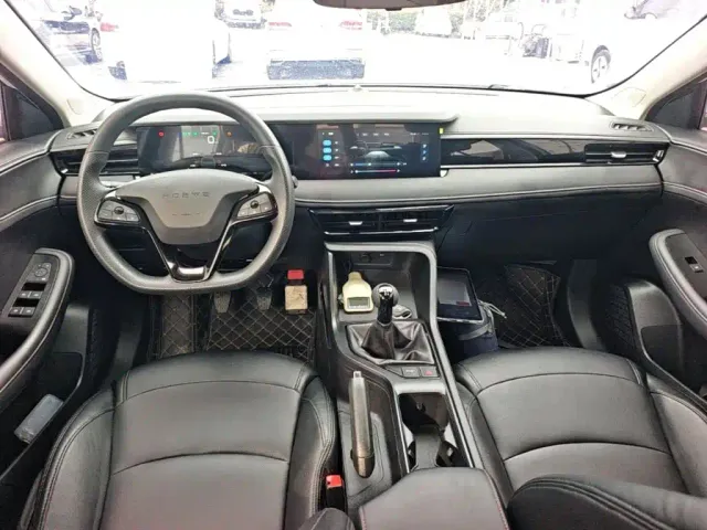 Roewe i5 — Фото автомобиля 9