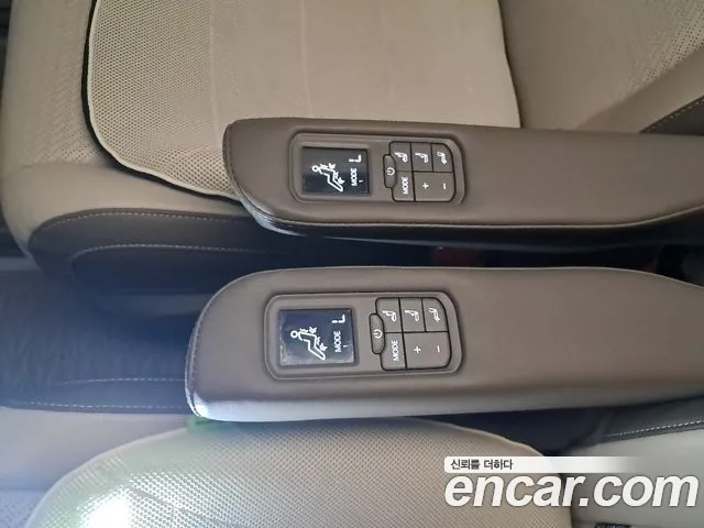 Kia Carnival — Фото автомобиля 11