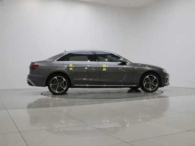 Audi A4L — Фото автомобиля 7