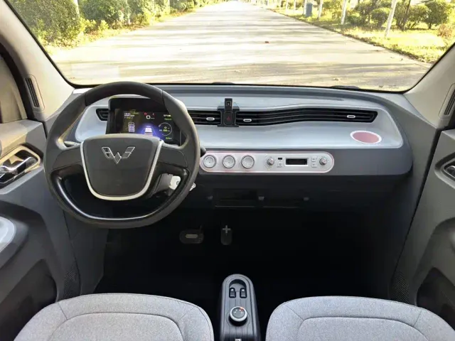 Wuling Hongguang Mini EV — Фото автомобиля 5