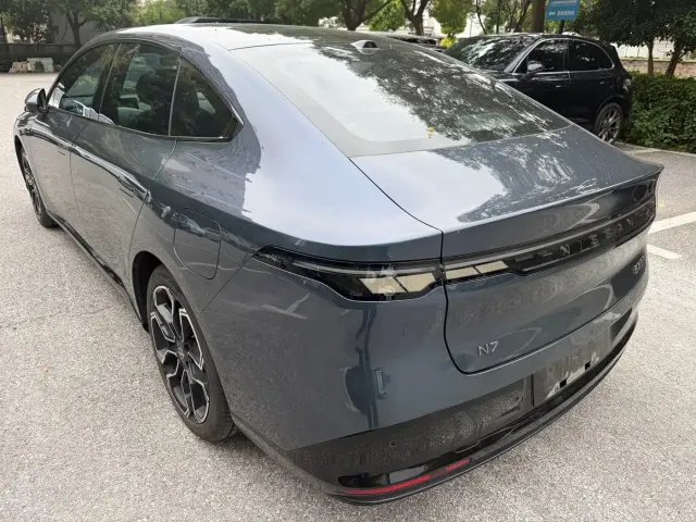 Nissan N7 — Фото автомобиля 4