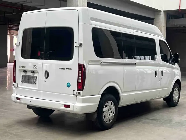 Maxus Xintu V80 — Фото автомобиля 3