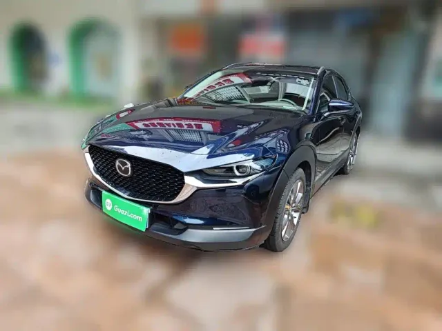 Фотография автомобиля — Mazda CX-30