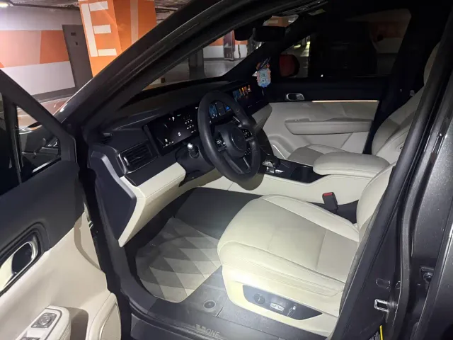 Li Auto ONE — Фото автомобиля 7