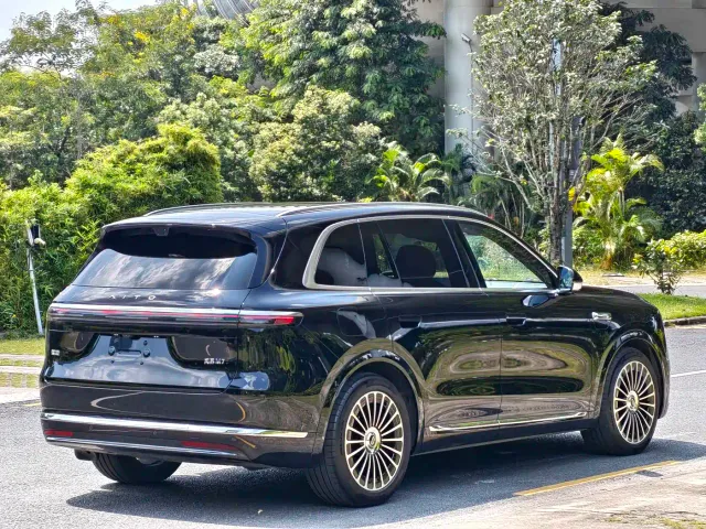 Aito M7 — Фото автомобиля 5