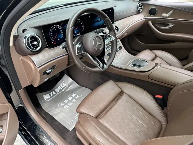 Mercedes-Benz E-Class — Фото автомобиля 8