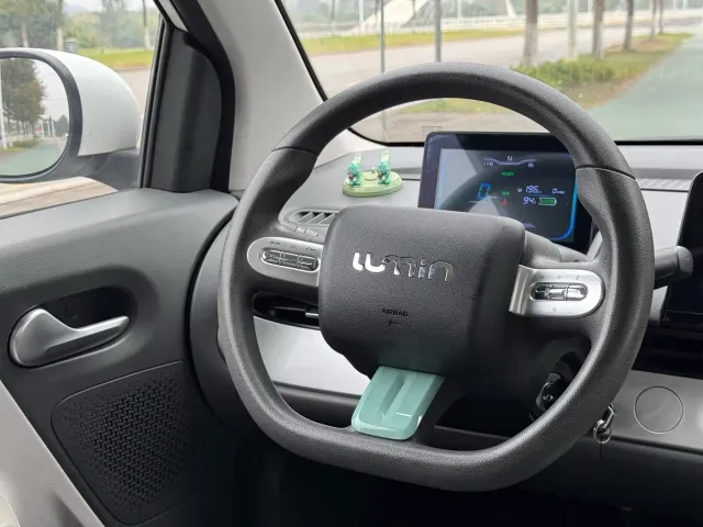 Changan Lumin — Фото автомобиля 15