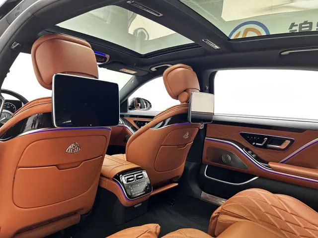 Mercedes-Benz Maybach S-Class — Фото автомобиля 15