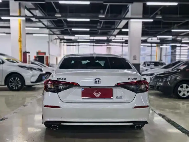 Honda Civic — Фото автомобиля 12